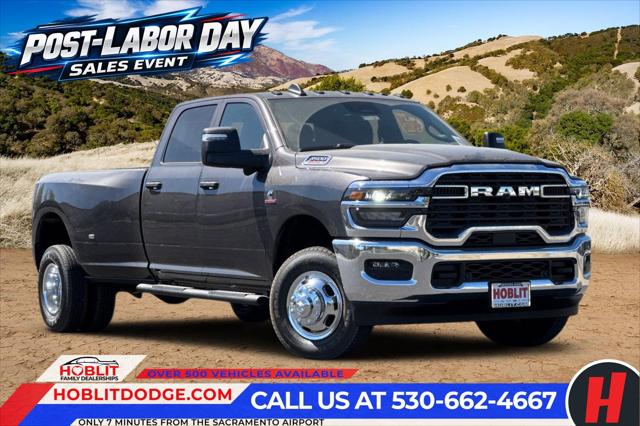 2026 RAM Ram 3500 RAM 3500 TRADESMAN CREW CAB 4X4 8 BOX