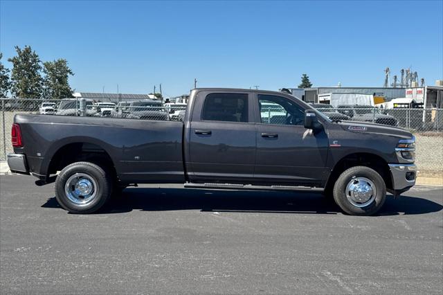 2026 RAM Ram 3500 RAM 3500 TRADESMAN CREW CAB 4X4 8 BOX