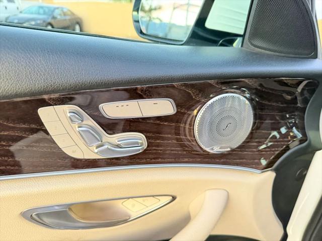 2019 Mercedes-Benz E-CLASS E 300 E 300