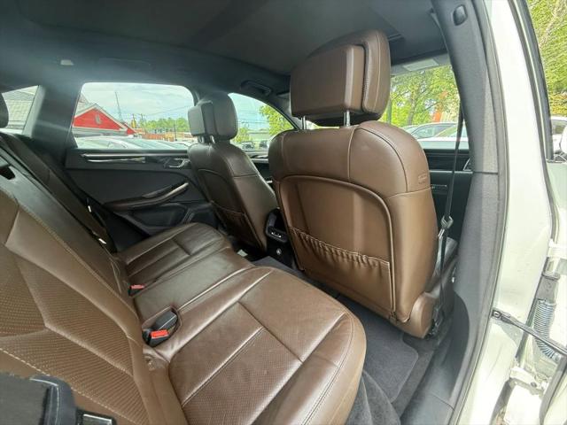 2015 Porsche Macan S