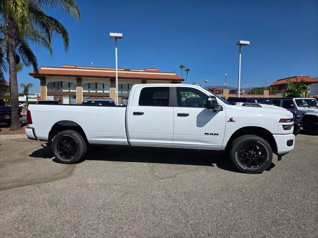 2026 RAM 3500 RAM 3500 BIG HORN CREW CAB 4X4 8 BOX