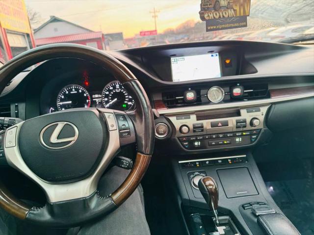2015 Lexus ES 350 Crafted Line