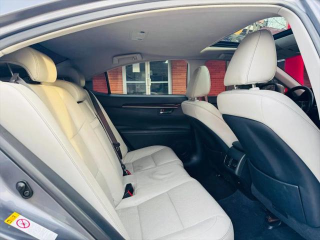 2015 Lexus ES 350 Crafted Line