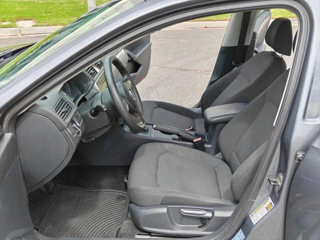 2013 Volkswagen Passat 2.5L S