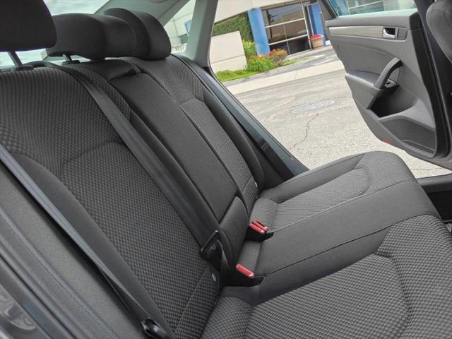2013 Volkswagen Passat 2.5L S
