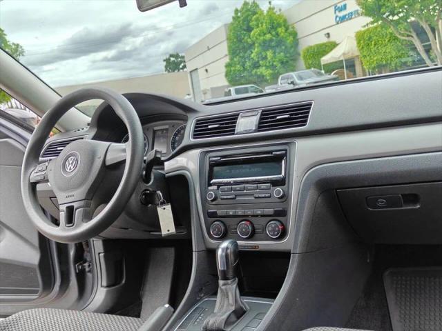 2013 Volkswagen Passat 2.5L S
