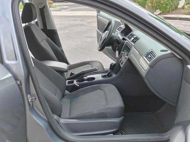 2013 Volkswagen Passat 2.5L S
