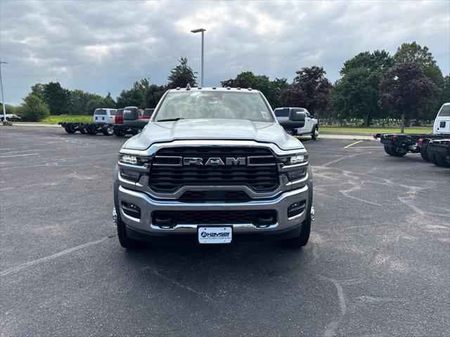 2026 RAM 5500 Chassis RAM 5500 TRADESMAN CHASSIS CREW CAB 4X4 84 CA