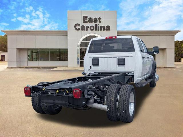 2026 RAM 5500 Chassis RAM 5500 TRADESMAN CHASSIS CREW CAB 4X4 84 CA