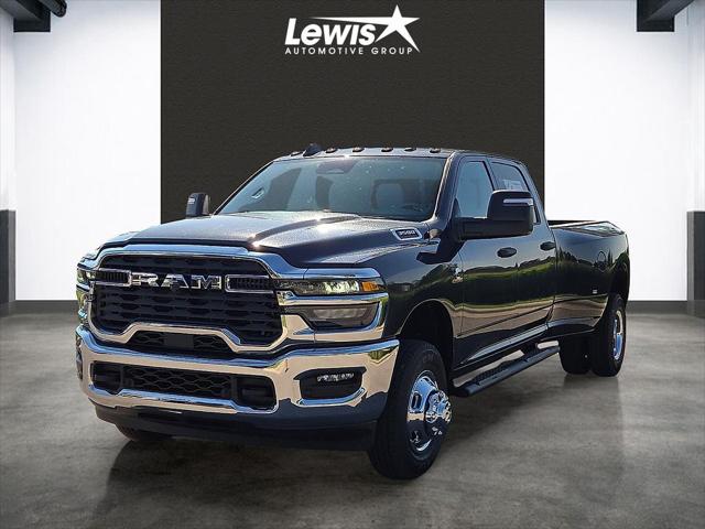 2026 RAM Ram 3500 RAM 3500 TRADESMAN CREW CAB 4X4 8 BOX