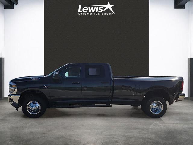 2026 RAM Ram 3500 RAM 3500 TRADESMAN CREW CAB 4X4 8 BOX