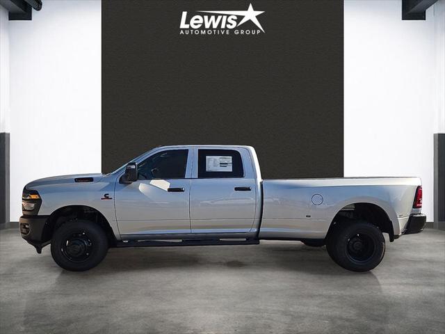 2026 RAM Ram 3500 RAM 3500 TRADESMAN CREW CAB 4X4 8 BOX