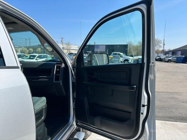 2018 Ram 1500 Express Quad Cab 4x4 6'4" Box