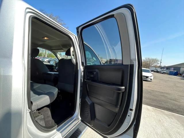 2018 Ram 1500 Express Quad Cab 4x4 6'4" Box