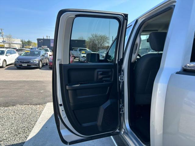 2018 Ram 1500 Express Quad Cab 4x4 6'4" Box