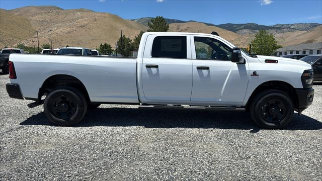 2026 RAM Ram 3500 RAM 3500 TRADESMAN CREW CAB 4X4 8 BOX
