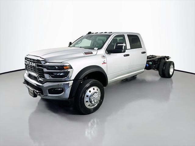 2026 RAM 5500 Chassis RAM 5500 TRADESMAN CHASSIS CREW CAB 4X4 84 CA