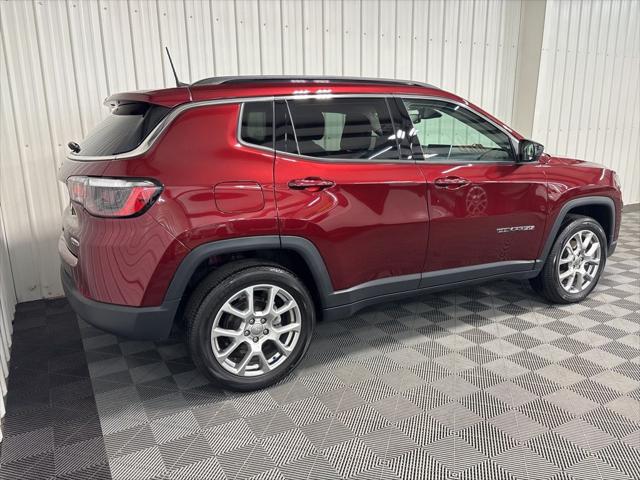 2022 Jeep Compass Latitude Lux 4x4