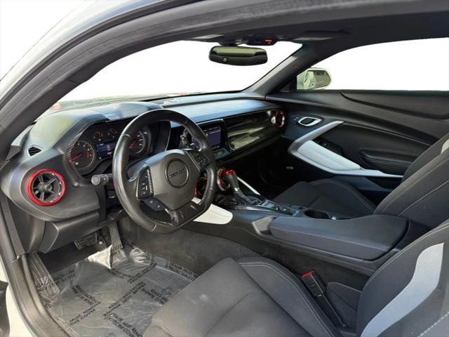 2022 Chevrolet Camaro RWD Coupe LT1