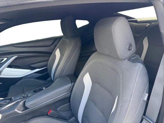 2022 Chevrolet Camaro RWD Coupe LT1