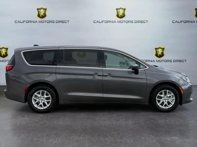 2023 Chrysler Voyager LX