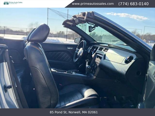 2010 Ford Mustang V6 Premium