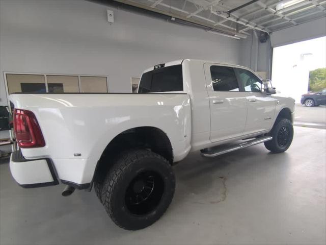 2026 RAM Ram 3500 RAM 3500 LARAMIE MEGA CAB 4X4 64 BOX 2026 RAM Ram 3500 RAM 3500 LARAMIE MEGA CAB 4X4 64 BOX