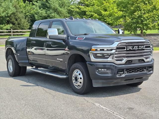 2026 RAM Ram 3500 RAM 3500 LARAMIE MEGA CAB 4X4 64 BOX 2026 RAM Ram 3500 RAM 3500 LARAMIE MEGA CAB 4X4 64 BOX