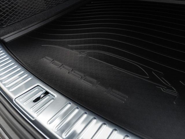 2026 Porsche Cayenne Unknown