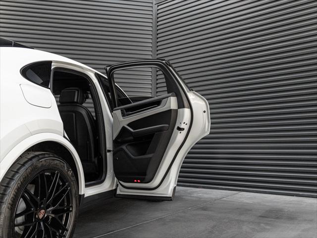 2026 Porsche Cayenne Unknown
