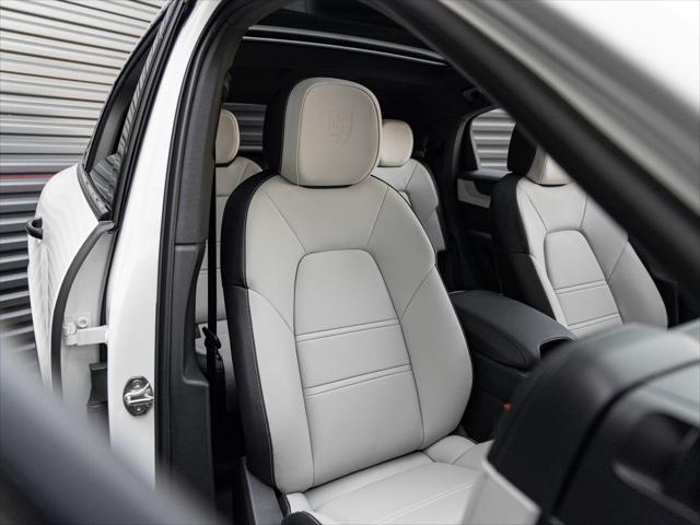 2026 Porsche Cayenne Unknown