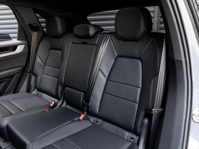 2026 Porsche Cayenne Unknown
