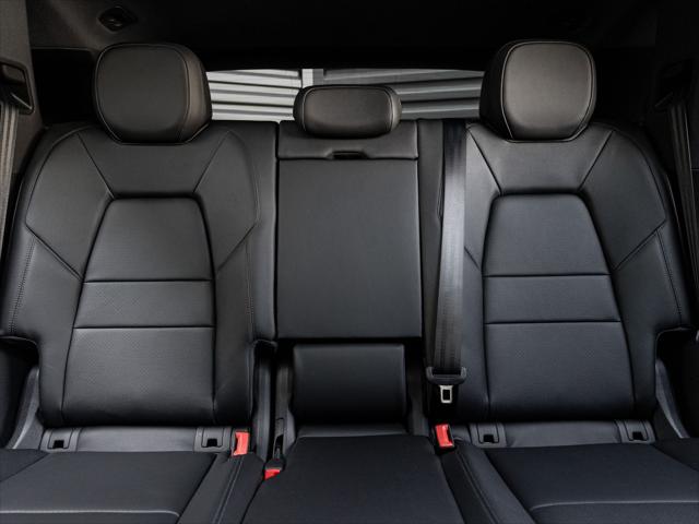 2026 Porsche Cayenne Unknown
