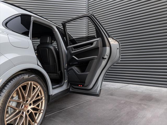 2026 Porsche Cayenne Unknown