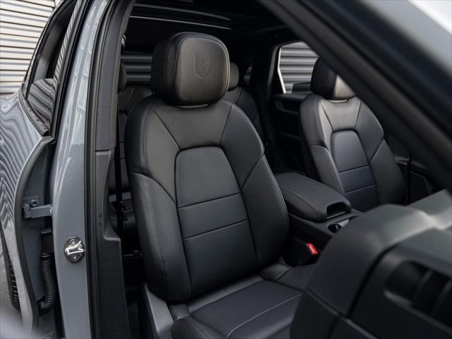 2026 Porsche Cayenne Unknown