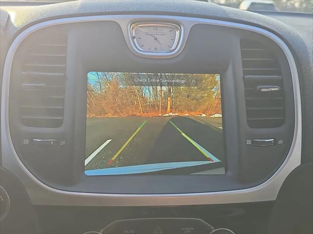 2023 Chrysler 300 Touring