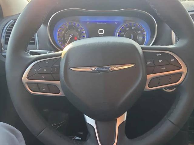 2023 Chrysler 300 Touring