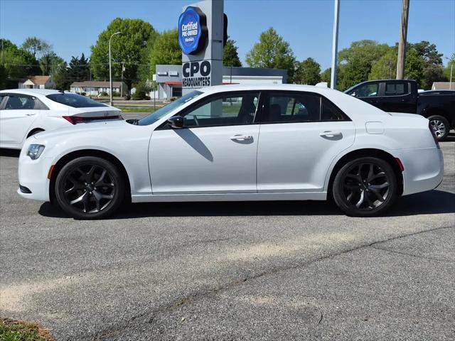 2023 Chrysler 300 Touring