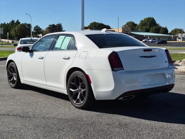 2023 Chrysler 300 Touring