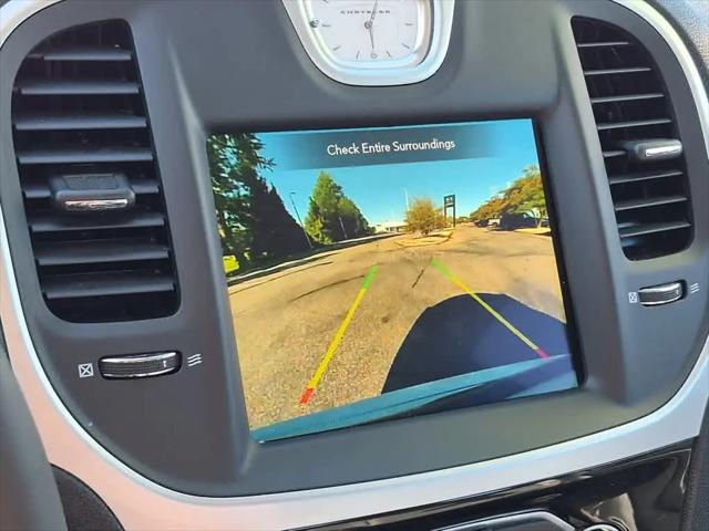 2023 Chrysler 300 Touring