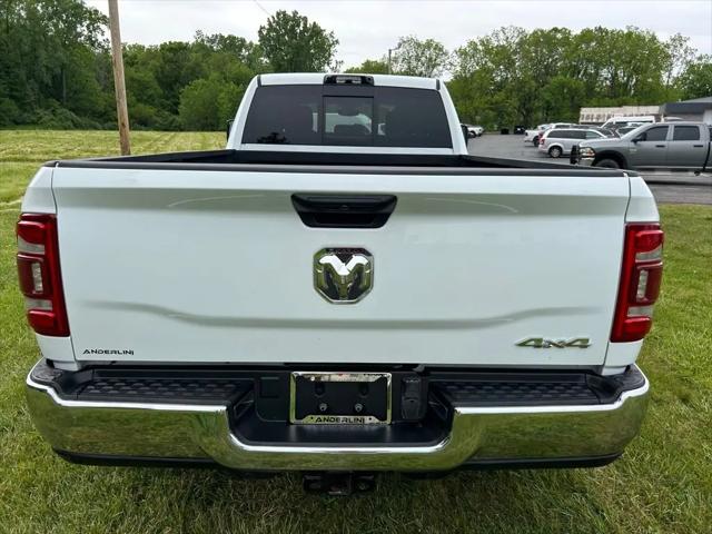 2024 Ram 3500 Tradesman Crew Cab 4x4 8' Box