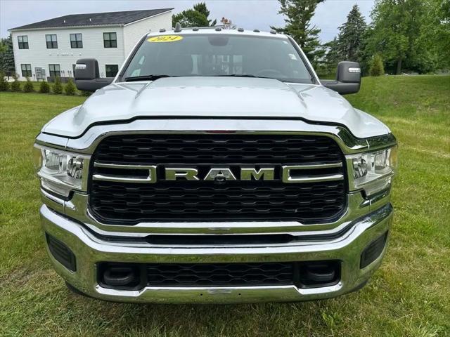 2024 Ram 3500 Tradesman Crew Cab 4x4 8' Box