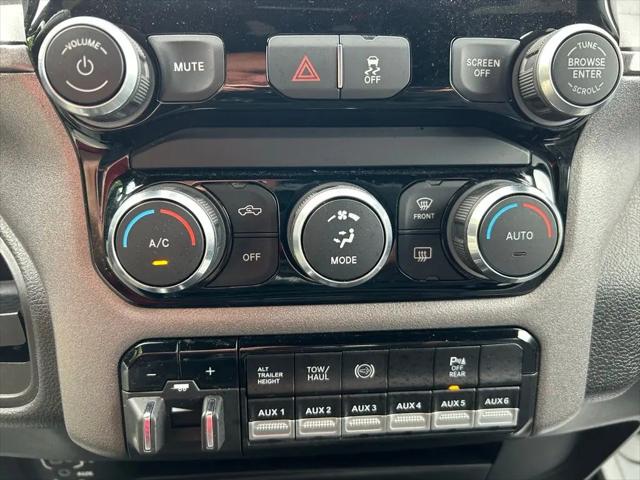 2024 Ram 3500 Tradesman Crew Cab 4x4 8' Box