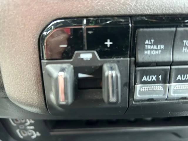 2024 Ram 3500 Tradesman Crew Cab 4x4 8' Box