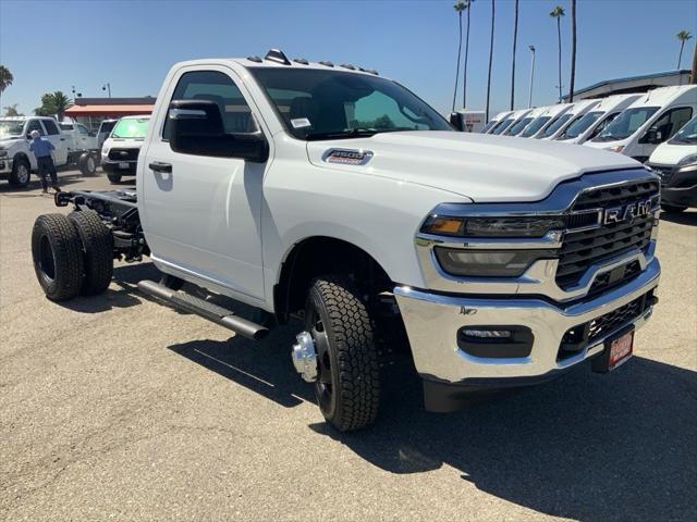 2026 RAM 3500 Chassis RAM 3500 TRADESMAN CHASSIS REGULAR CAB 4X4 60 CA