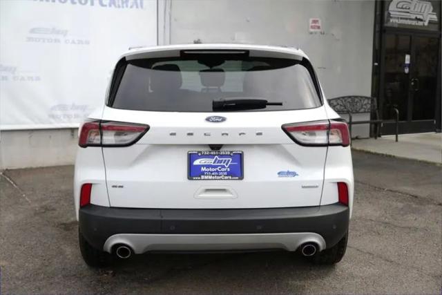 2020 Ford Escape SE