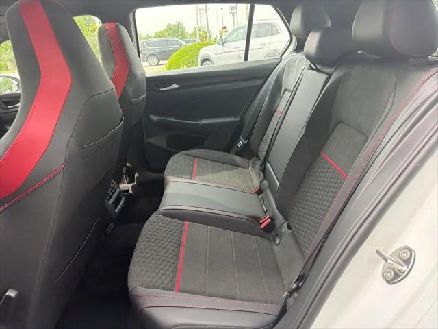 2026 Volkswagen Golf GTI SE