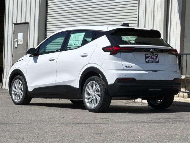 2027 Chevrolet Bolt LT FWD