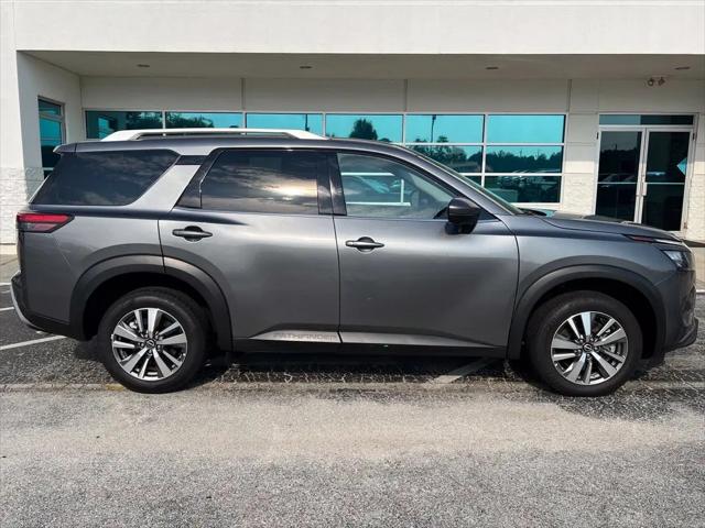 2025 Nissan Pathfinder SL FWD