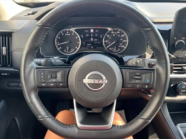 2025 Nissan Pathfinder SL FWD